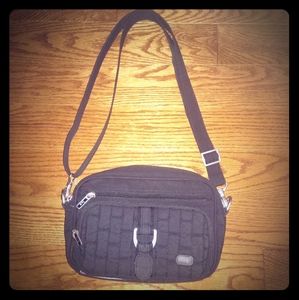 Lug Carousel